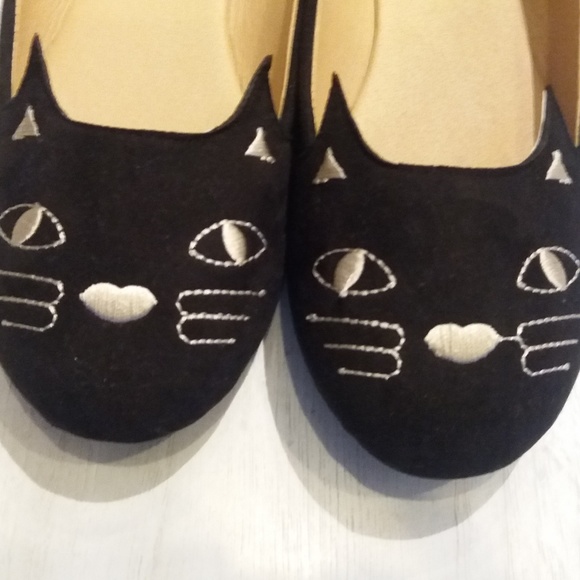 Black Cat Embroidered Ballet Flat Shoes - Picture 2 of 4